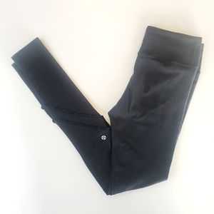 Lululemon ruffle leggings, size 6